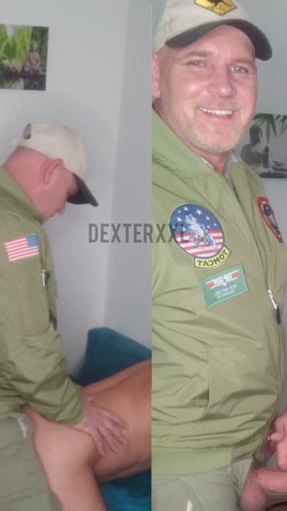 Igor get fucked bare from daddy dexterxxl | Clip 1