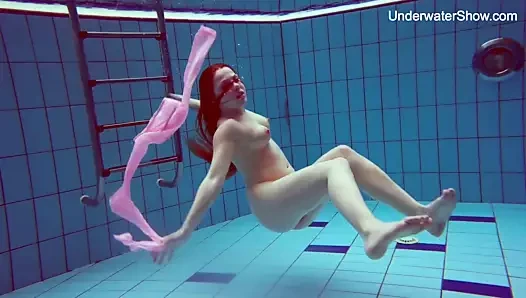 Hottest underwater sex with tight babe Simonna