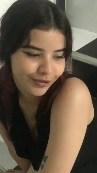 Beautiful Latina Skinny Eating A Big Cock - Porn in Spanish | Clip 1