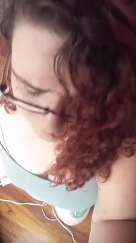 On her knees and cumming