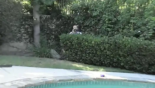 Olgun hatun vibratörle amını parmaklıyor