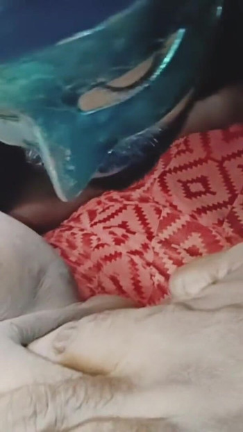 Stunning moment from "Mom's friend left young girl very bad after finding her alone at home"
