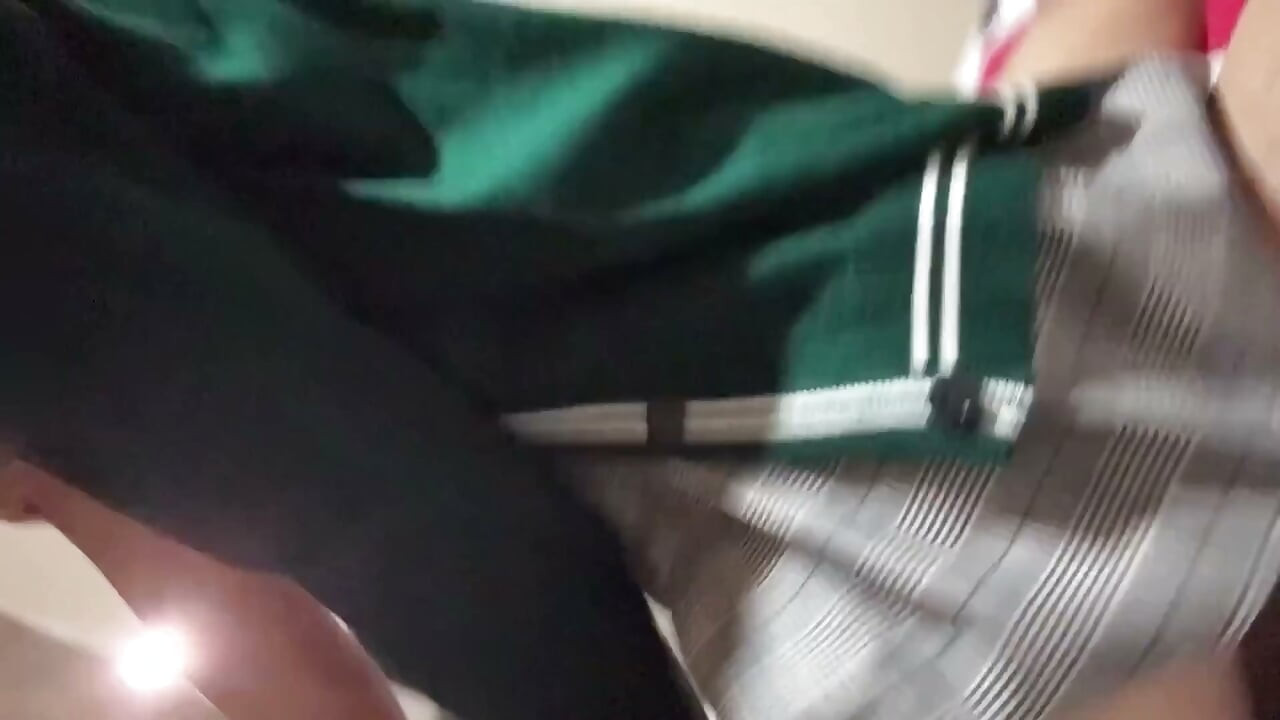 U četiri do Indije nevina studentkinja stenje uzbudljivo kućni amater pravi