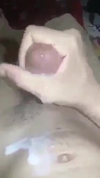 大鸡巴印度穆斯林男孩网络摄像头表演 | 短片 1