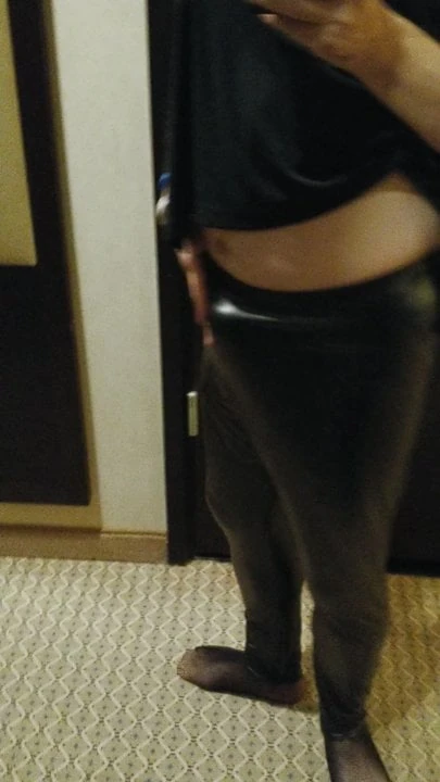 Cachonda irlandesa crossdreser xd cd xdresser leggings de cuero