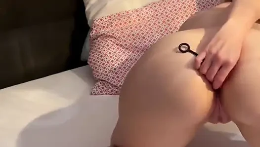 Anal Boncuklar ve Popo Tıkacı Popoma Takıldı