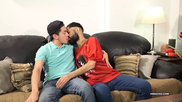 Latinos Mateo and Zoe Barebacking