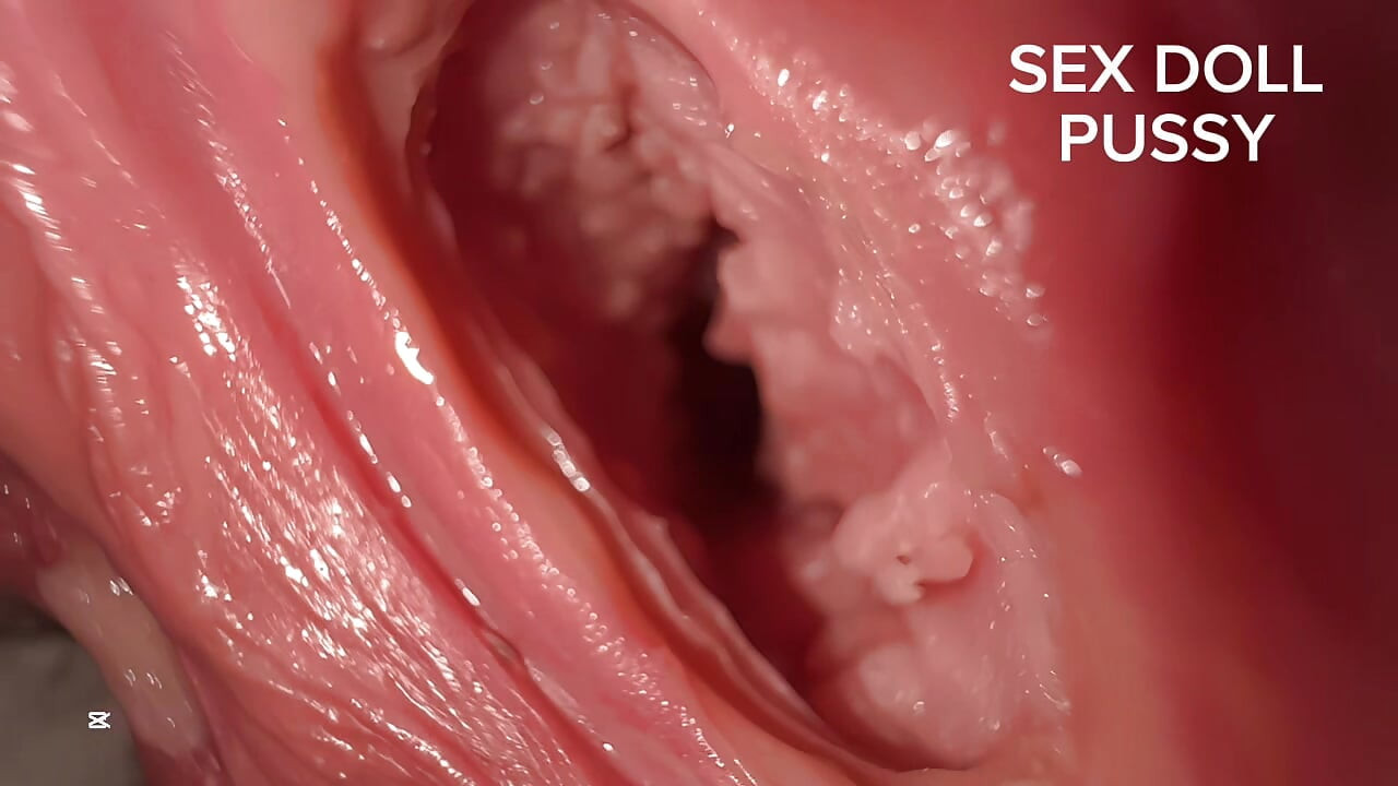 BATALHA: Virgem real com uma cona apertada vs Boneca sexual super-nova