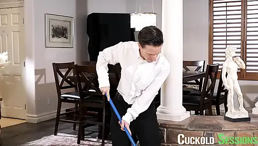 CUCKOLD SESSIONS - Rachael Cavalli Cuckolds Hubby with Big Bull Trainer