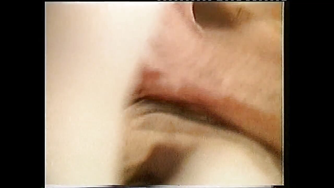 Trans-MILF in dessous, arsch fickt einen mann und dann kommen sie mit doppel-handjob zusammen