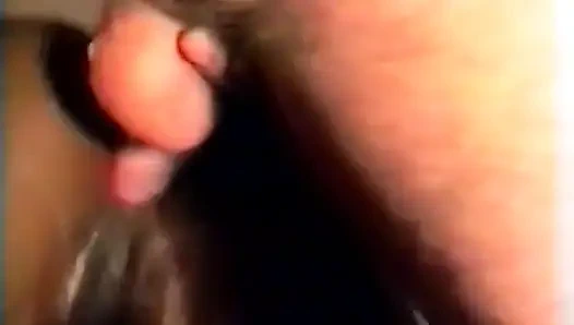 Gadis nakal kulit hitam ini dientot habis-habisan sama pria asing di depan pacarnya.