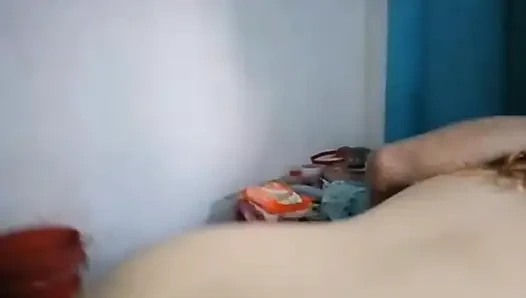 Üvey kız kardeşimin itaatkarıyla bunu ne kadar lezzetli yapıyoruz ona böyle dikkat edin diyorum