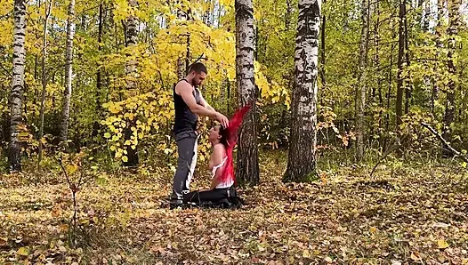 Ormanda yalnız ve korkmuş halde