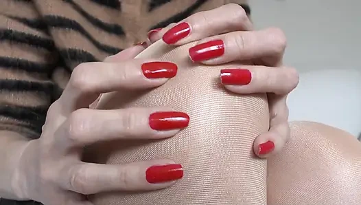 Di hari valentine, aku akan menghiasi toketmu dengan lipstik, lady victoria valente