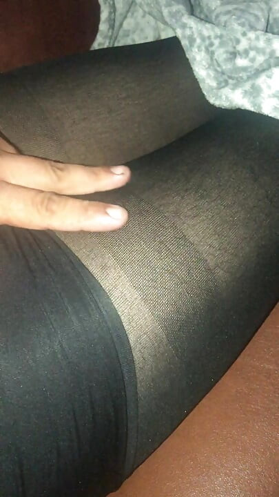 Bella trans en pantyhose