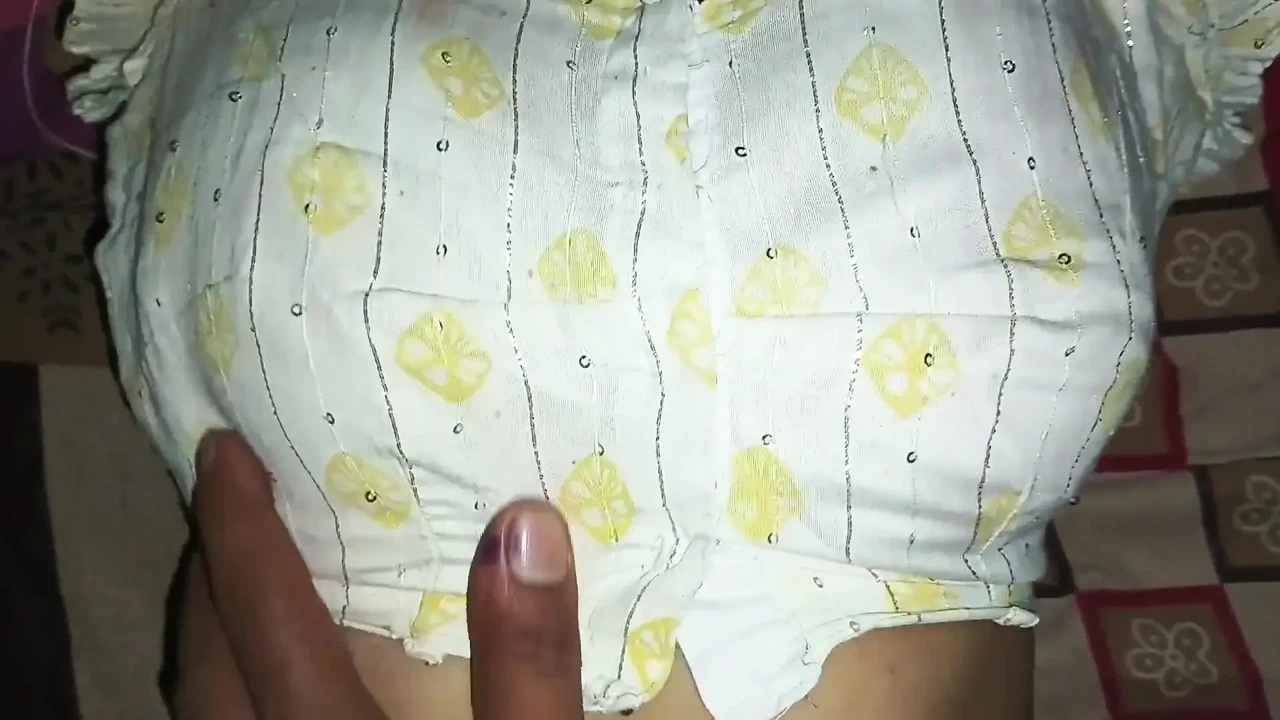 我和我的姐夫做爱，晚上我通过做爱把水从我的大阴户里拿出来