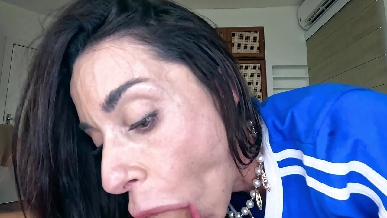 Anal Slut Taking a Big Cock That Cums On Her Face