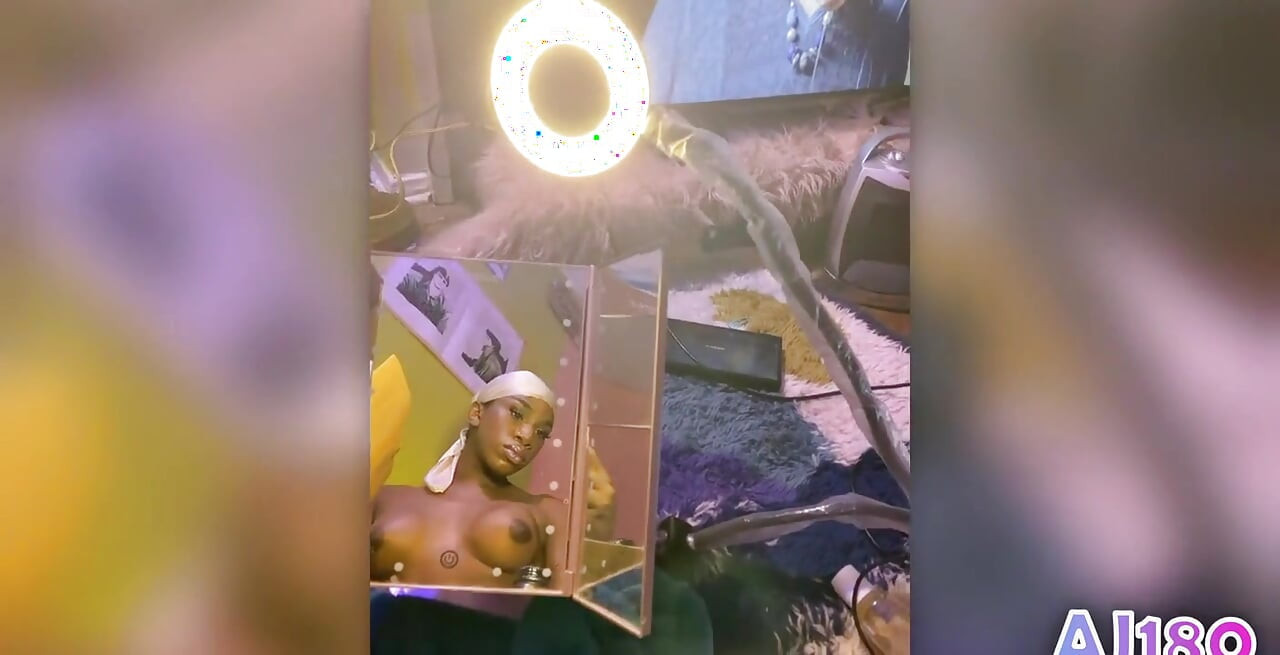 Dirty Call Cumshot eu estava fazendo um show, quando esse cara queria um privado durante a sessão