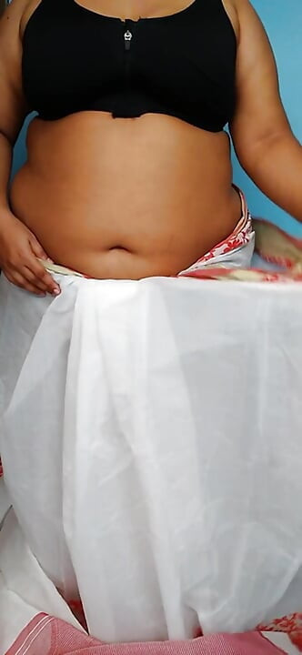 힌디어 핫한 엄마 Saree 오픈 비디오 핫