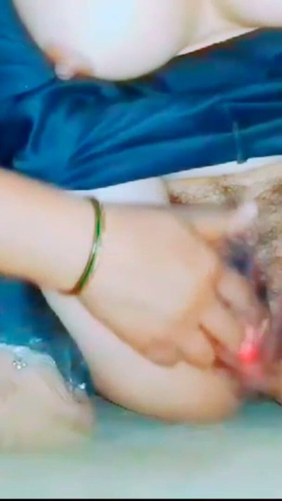 Fată dulce asiatică sexy punjabi cu pizdă strâmtă | Clip 1