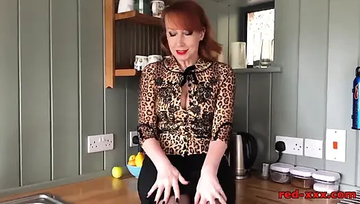 Geile hausfrau!