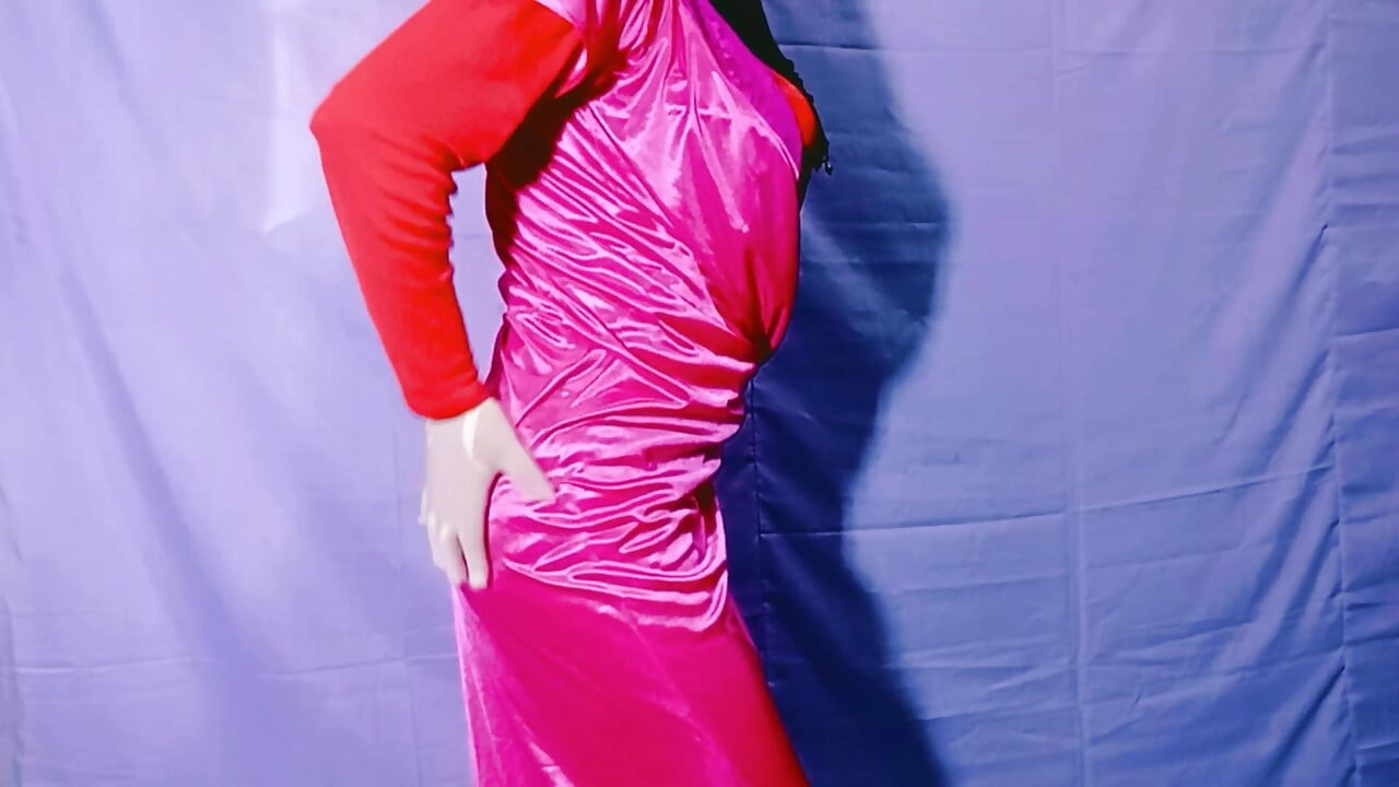 Le mari d’une bengalie sexy est à l’étranger