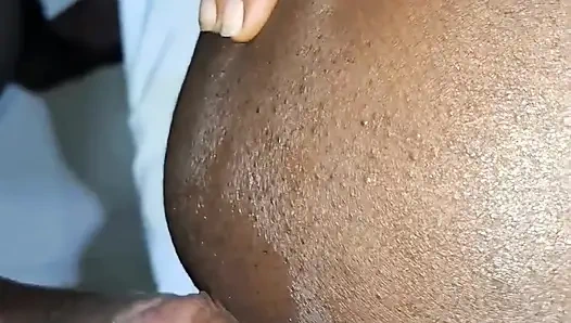 Задница успешно лишилась девственности, она так закричала, что ей это очень понравилось