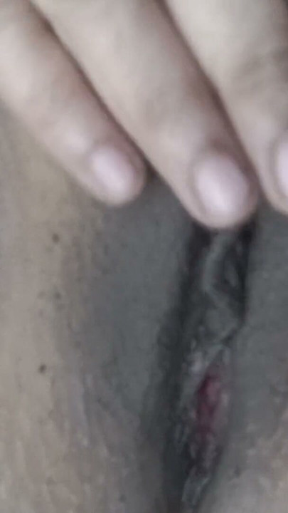 Zarahkhan Desi ladki fingaring | Clip 1