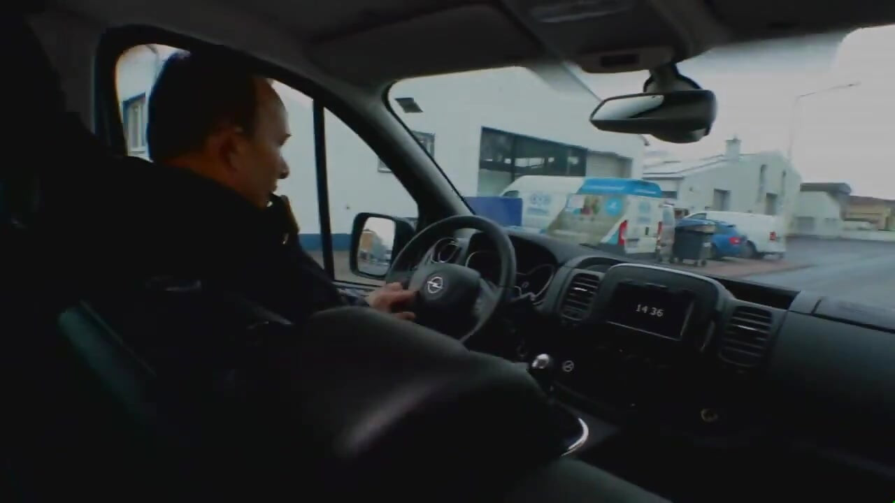 Nepper slepebåt kvinnefanger - full film