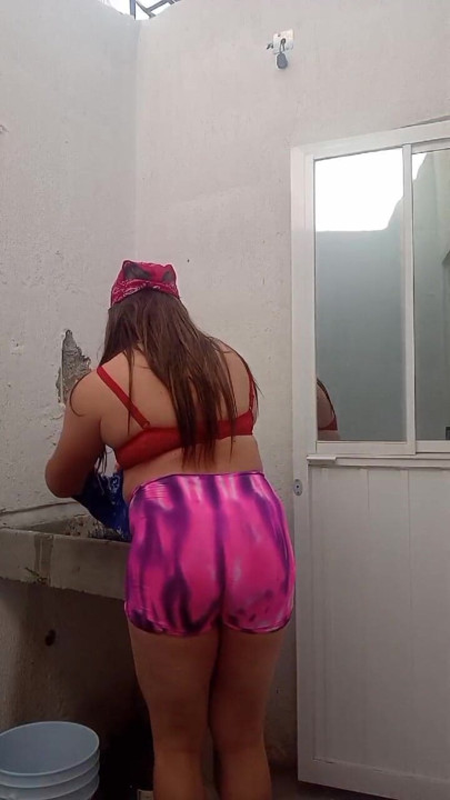 Crossdresser housewife