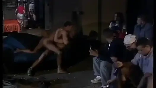 Ein großer schwanz für eine sexy heiße verliebte schlampe!