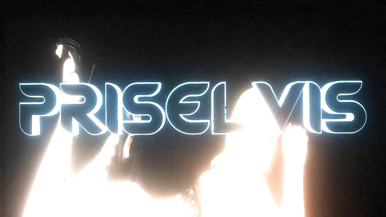 Mi cita para la noche puso 3 dedos en mi coño