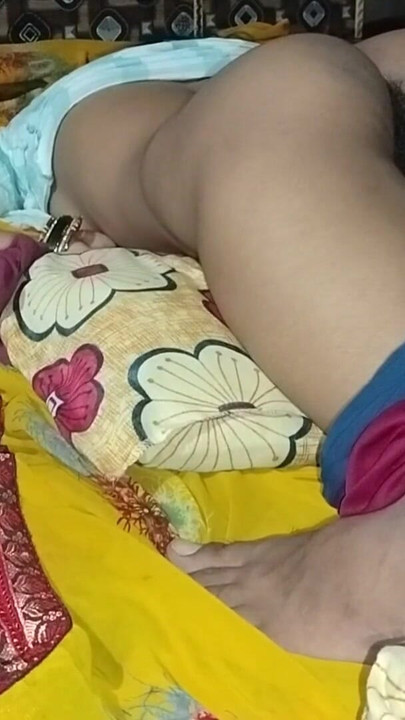 Moment captivant de la "Frumoasa indiancă desi girl"