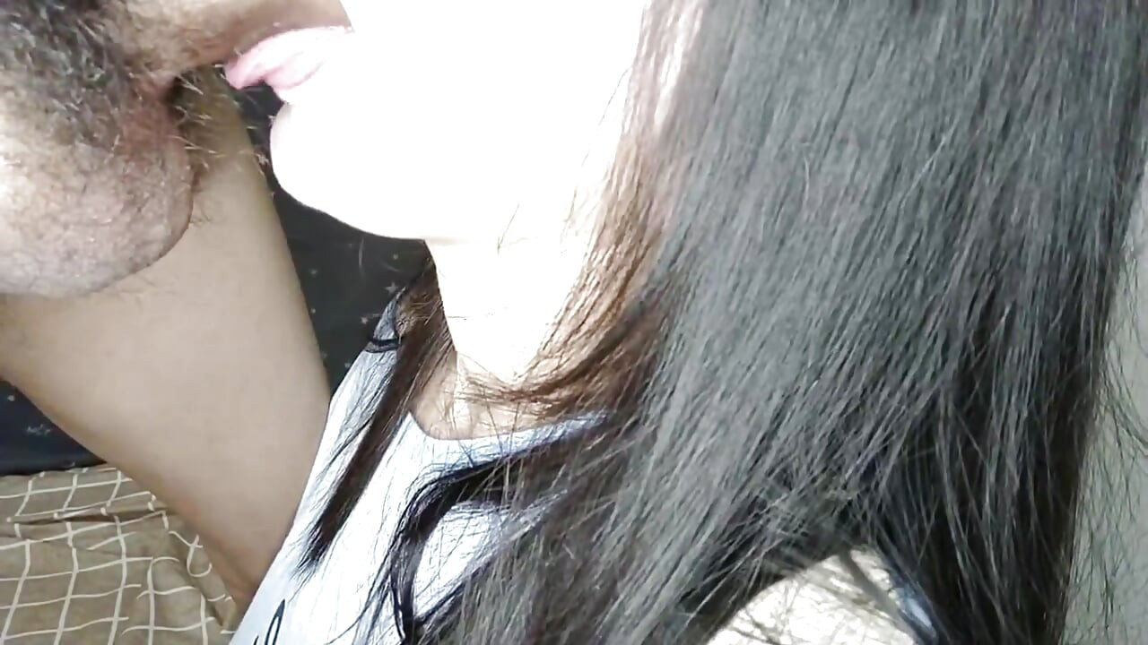 ฉันน้ําแตกใส่เมียขณะที่เธอยังอยู่ในชุดทํางานของเธอ