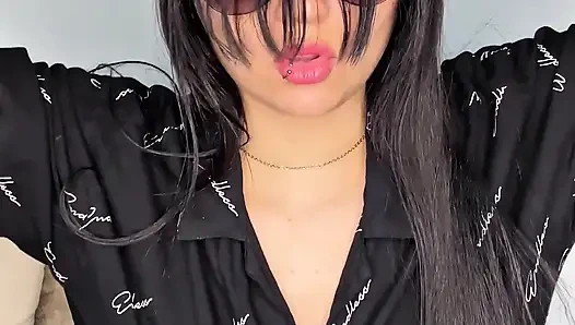 Cewek seksi kolombia menggodamu