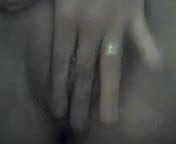 -Mature fingering herself-