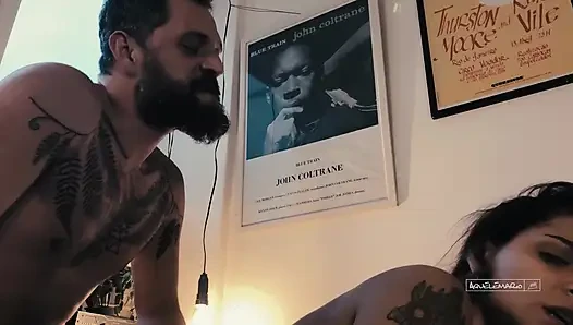 Mario Aquele Jeeh'in Amını Parçalıyor