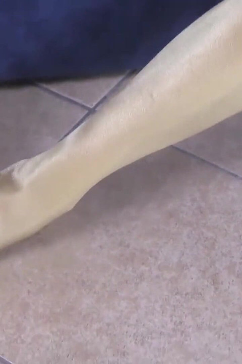 Bianca, sexy brunette teen adores her feet