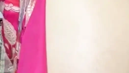 Üvey kız kardeşinin amının mührünü kırdı