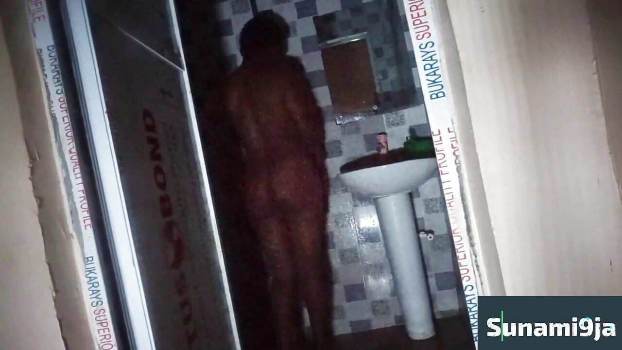 คืนแรกของกูกับสาวตูดใหญ่