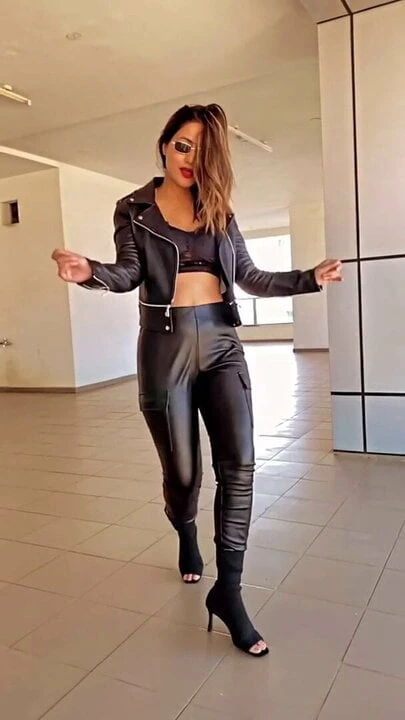 HINA KHAN:- I Real Badass Queen