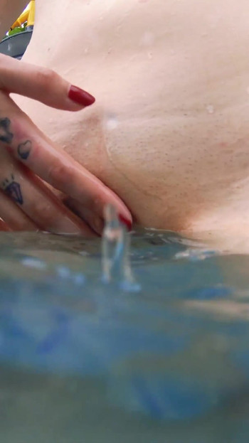Zadivljujući trenutak iz "HOTTIE GETS A HARD FUCK VANI"