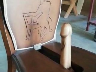 Krzesło z dużym kutasem