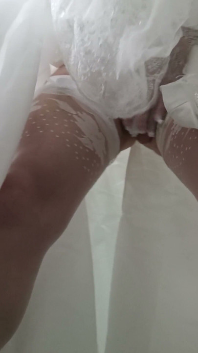 Patty travestiet bruid trouwdag | Clip 1