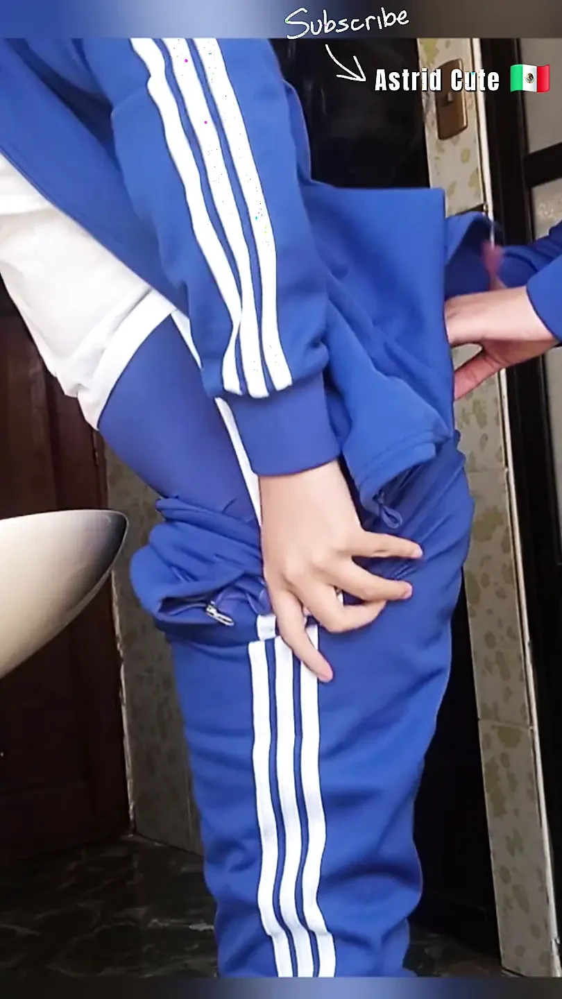 PULL DOWN MY SHORTS, I WANT TO DO IT HERE!!