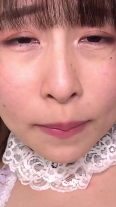 "츠무기 나리타 - 마조히즘 코스플레이어, 트레이닝 사진 촬영"의 매혹적인 순간