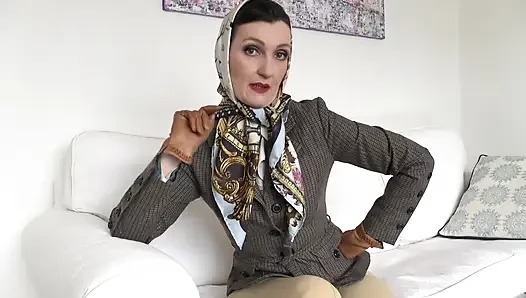 Saten sürtüğüm için yaramaz günlük görev, Bayan Victoria Valente