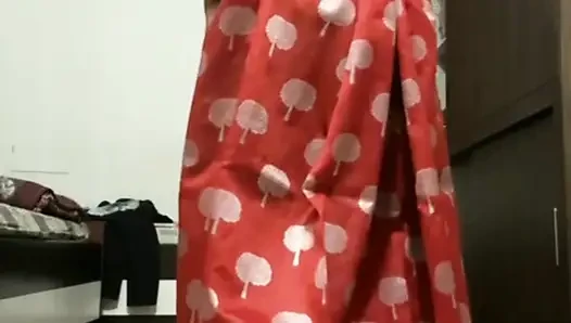 Wear red saree in ghaghra style