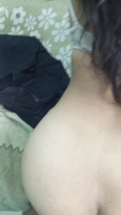 Unforgettable moment from "Sexy lady laying on bed and i am fucking her pussy"
