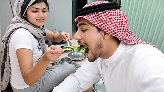 Arab Stepsister kichan Romantic Video !